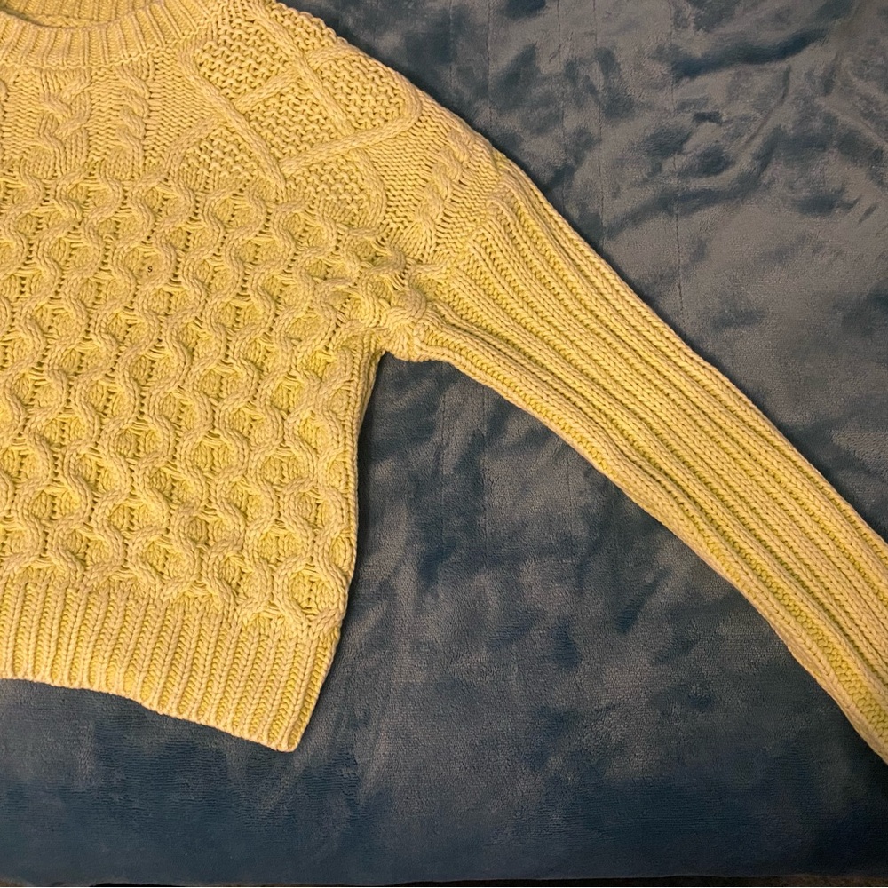 American Eagle Outfitters Neon Green Cable Knit Sweater - Picture 2 of 5